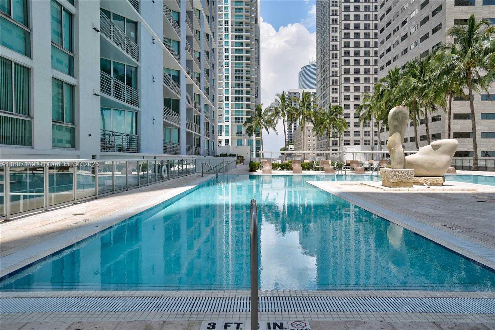 Small Image of 335 SOUTH BISCAYNE BLVD #1006, Miami Number 6