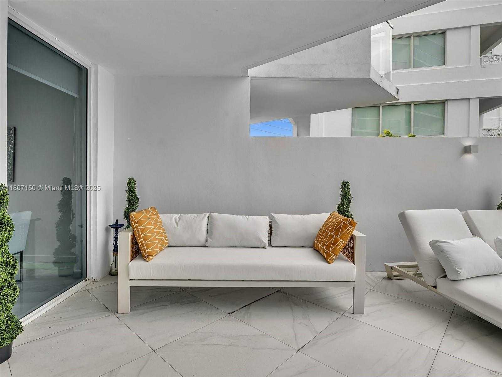 Small Image of 9821 EAST BAY HARBOR DR #302, Bay Harbor Islands Number 15
