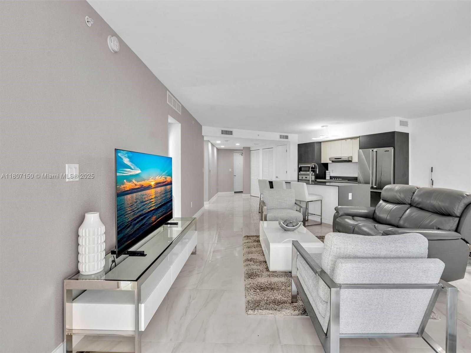 Small Image of 9821 EAST BAY HARBOR DR #302, Bay Harbor Islands Number 20