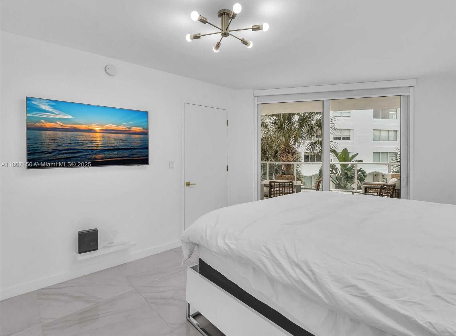 Small Image of 9821 EAST BAY HARBOR DR #302, Bay Harbor Islands Number 26