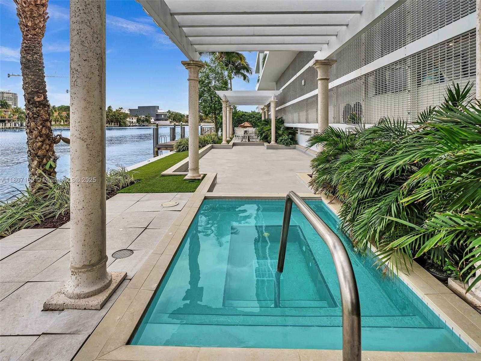 Small Image of 9821 EAST BAY HARBOR DR #302, Bay Harbor Islands Number 37