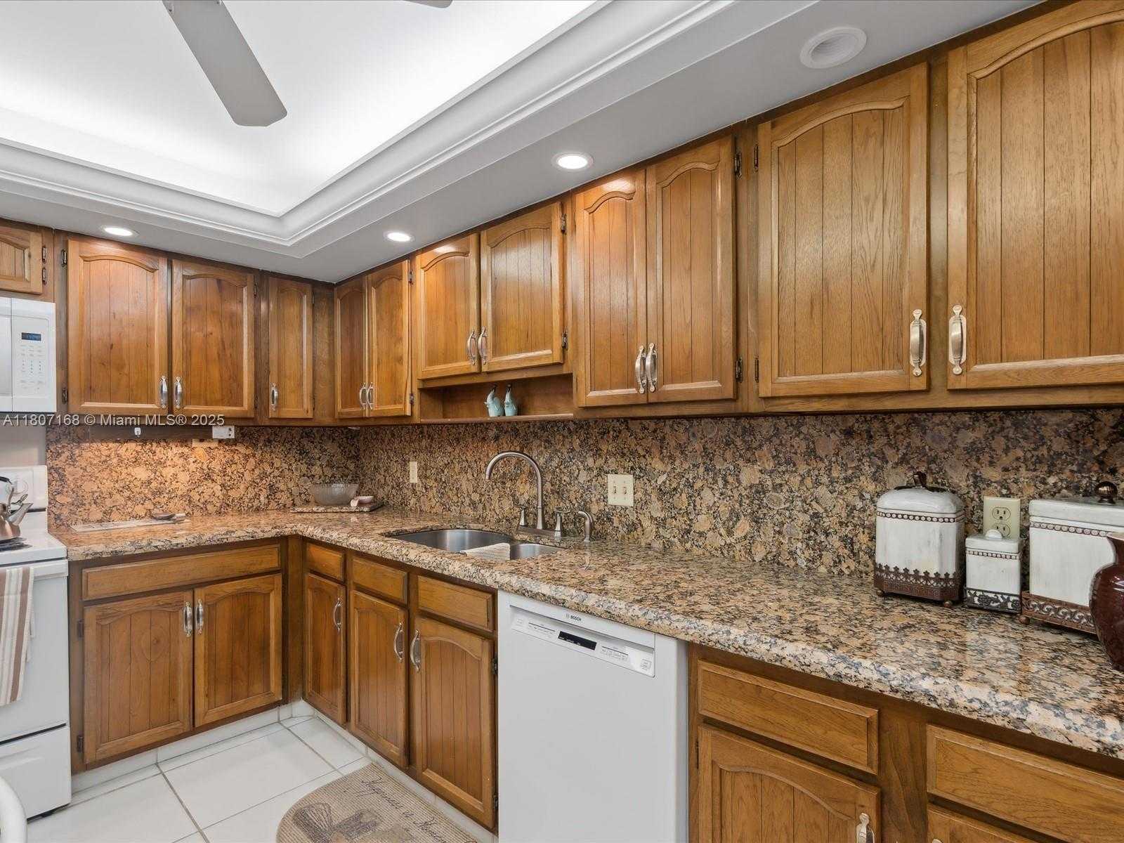 Small Image of 3900 GALT OCEAN DR #703, Fort Lauderdale Number 24