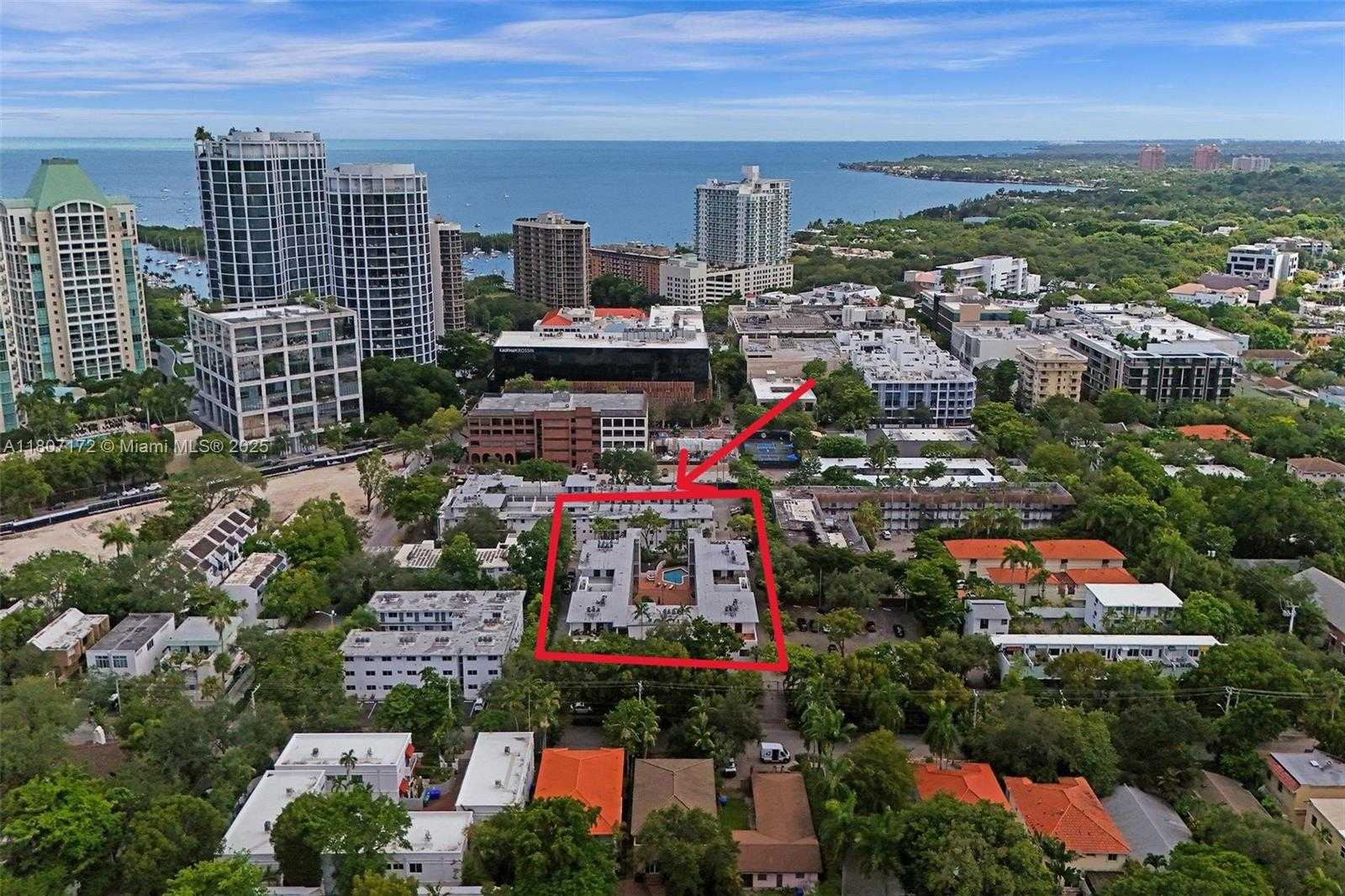 Small Image of 2924 DAY AVE #PH4N, Coconut Grove Number 18