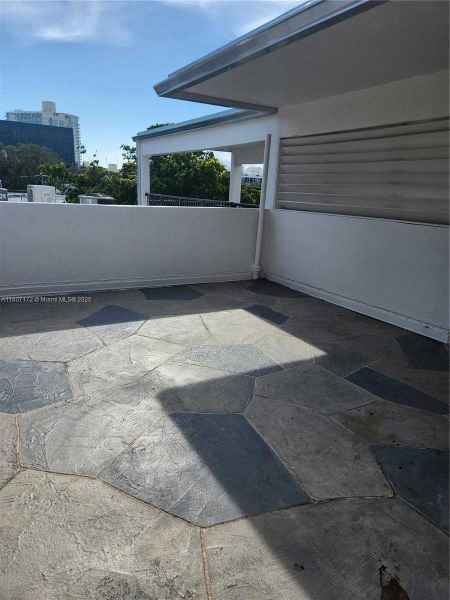 Small Image of 2924 DAY AVE #PH4N, Coconut Grove Number 51