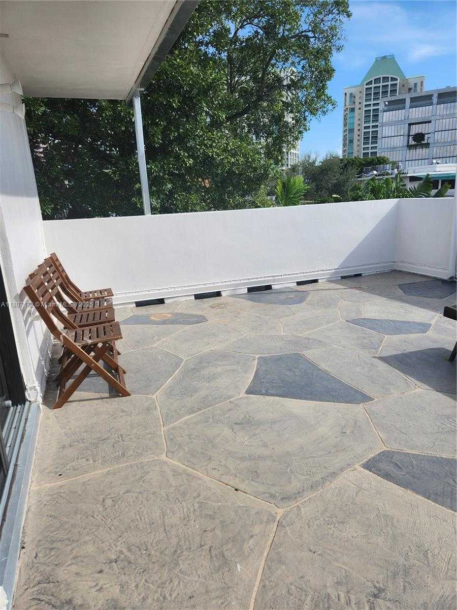 Small Image of 2924 DAY AVE #PH4N, Coconut Grove Number 52