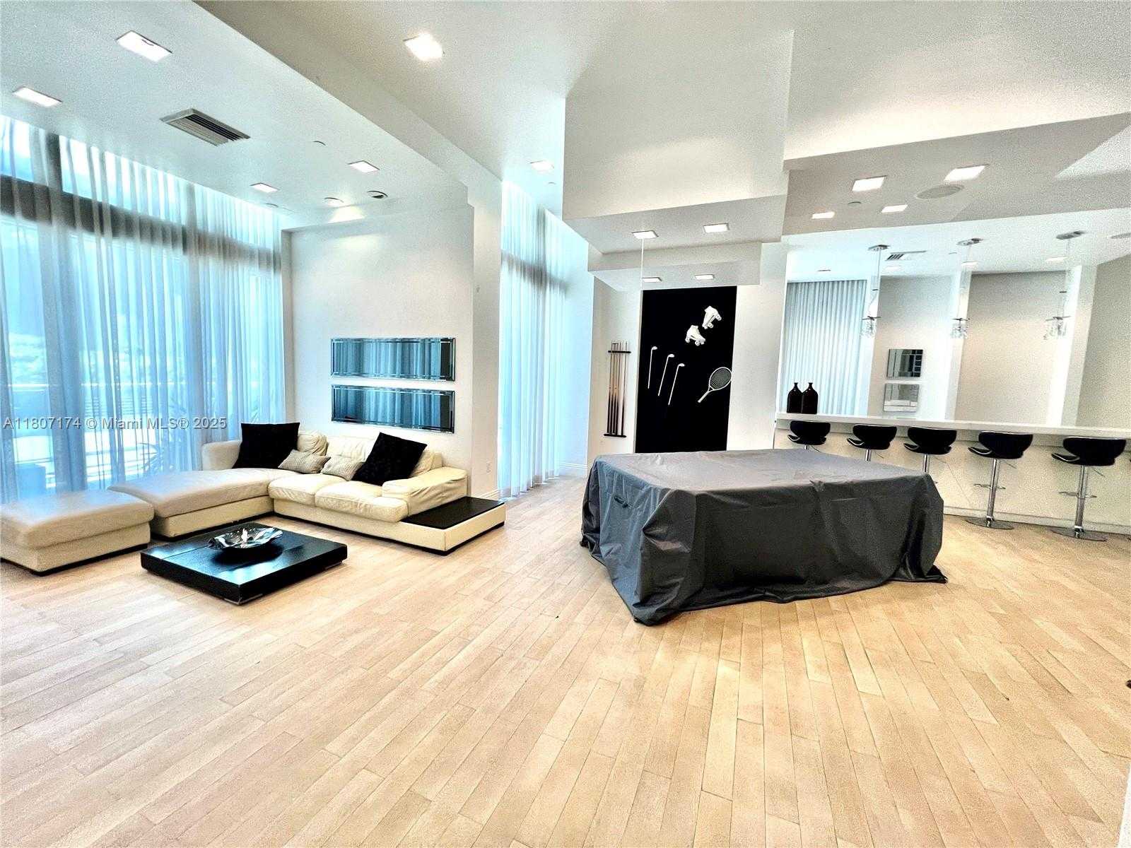Small Image of 350 SOUTH MIAMI AVE #3013, Miami Number 24