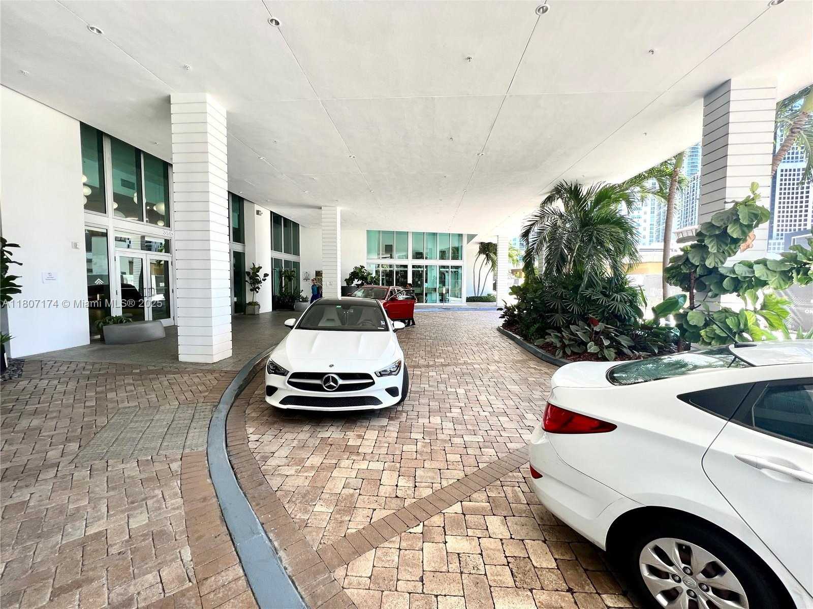 Small Image of 350 SOUTH MIAMI AVE #3013, Miami Number 39