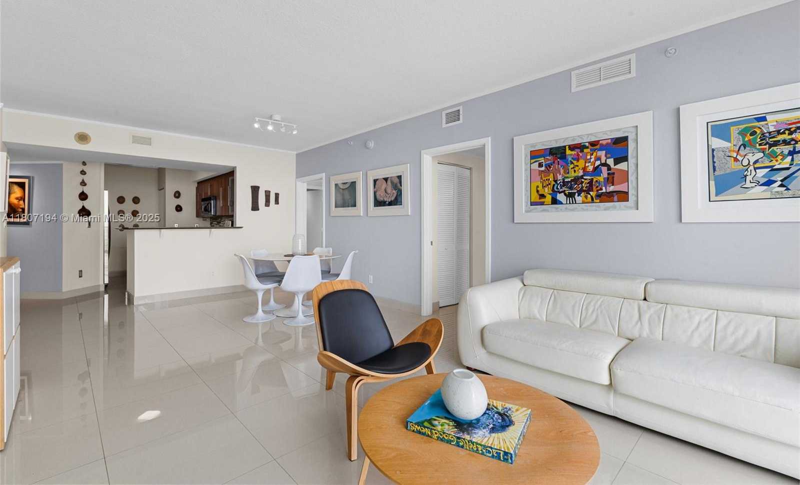 Small Image of 325 SOUTH BISCAYNE BLVD #3926, Miami Number 15