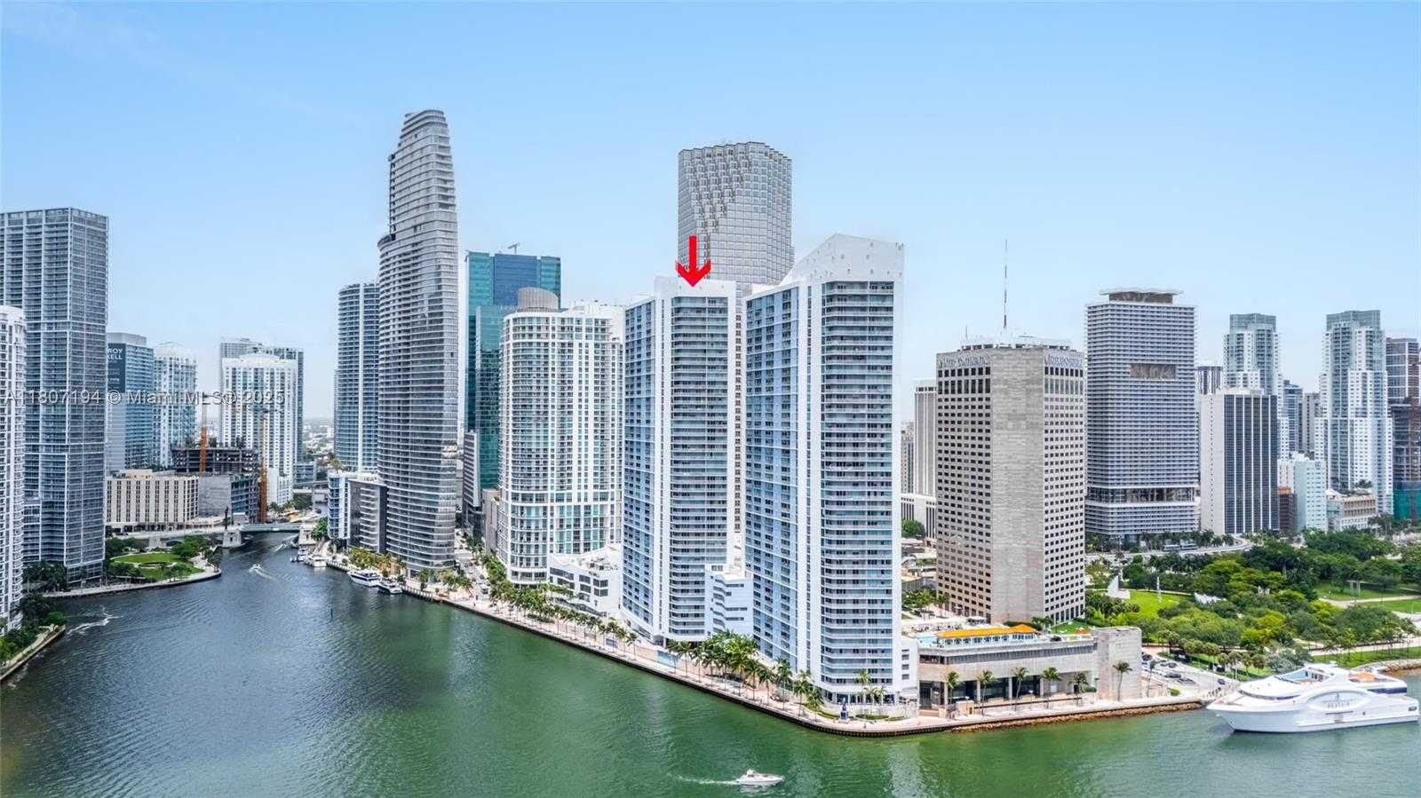 Small Image of 325 SOUTH BISCAYNE BLVD #3926, Miami Number 31