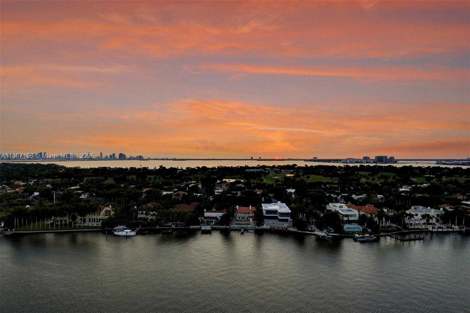 Small Image of 5600 COLLINS AVE #PH C, Miami Beach Number 19