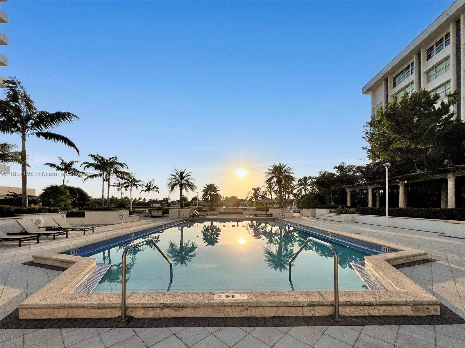 Small Image of 5600 COLLINS AVE #PH C, Miami Beach Number 21
