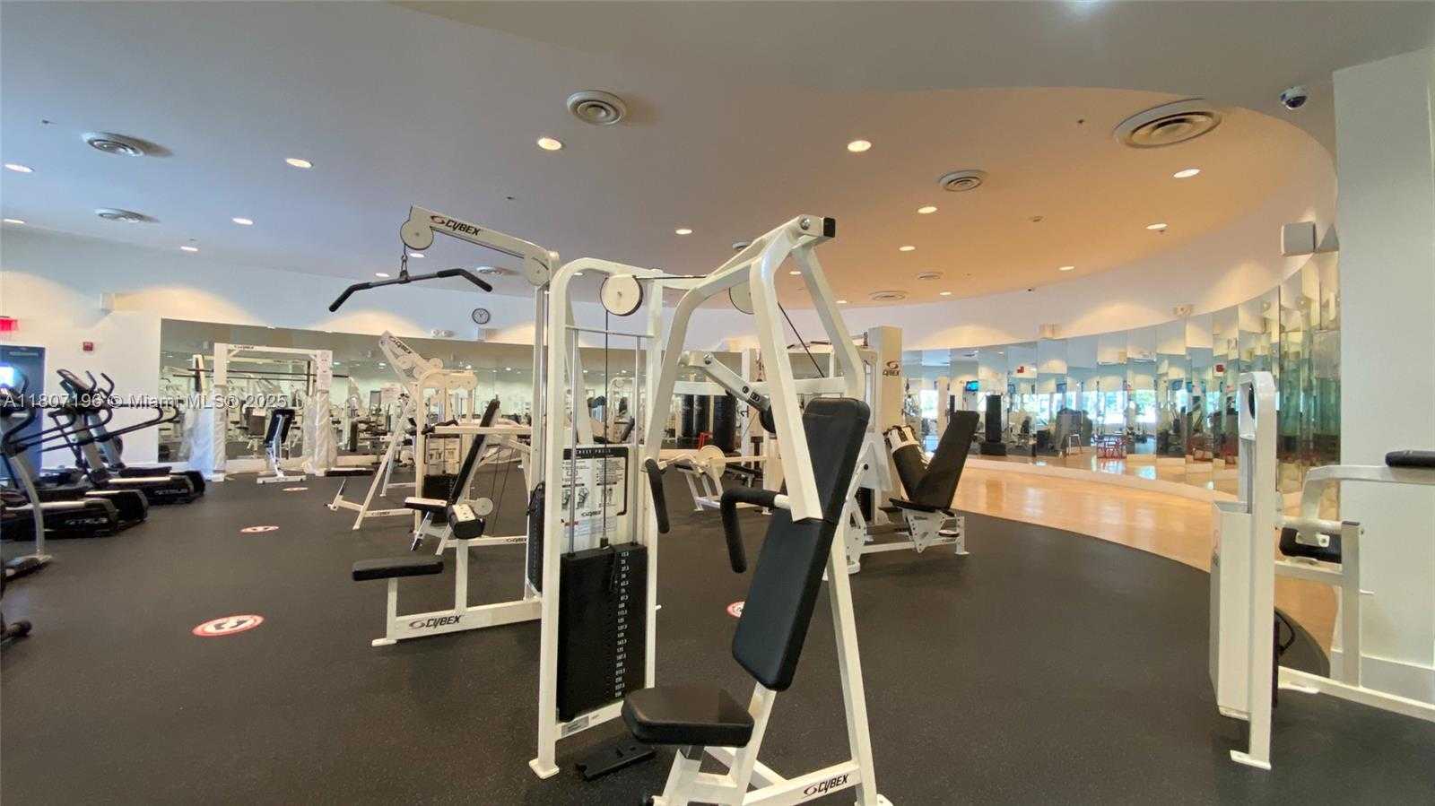 Small Image of 5600 COLLINS AVE #PH C, Miami Beach Number 22