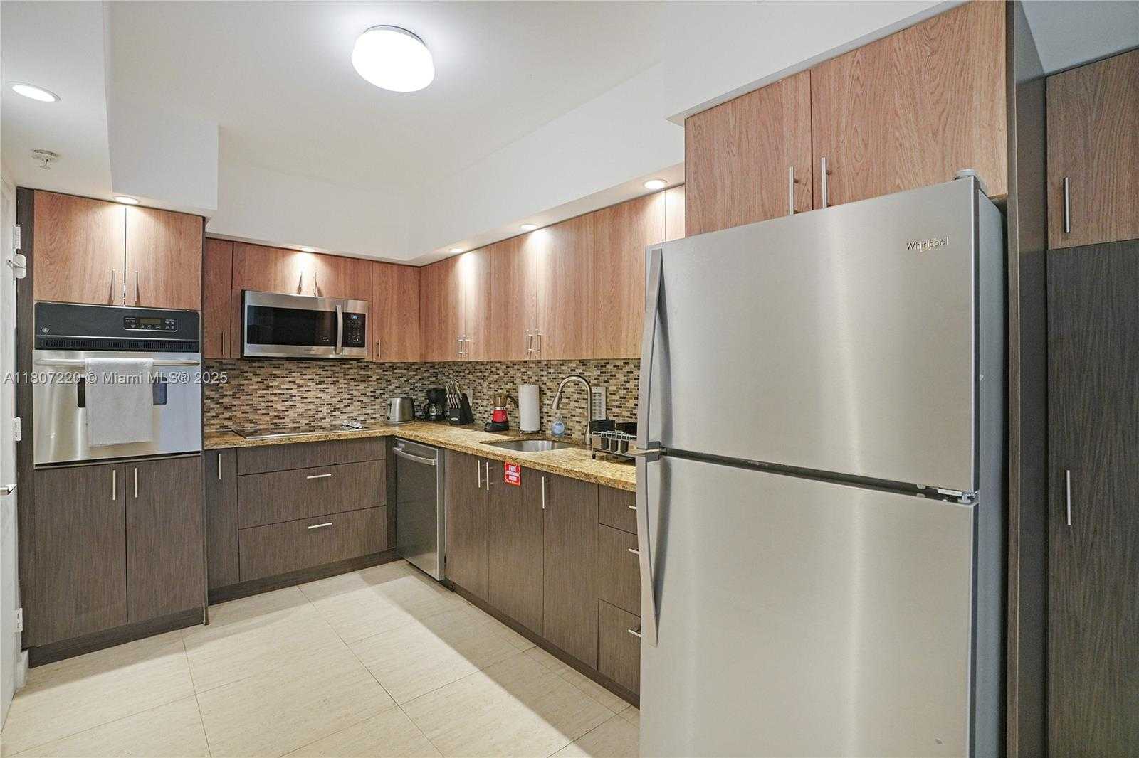Small Image of 4001 SOUTH OCEAN DR #3P, Hollywood Number 11