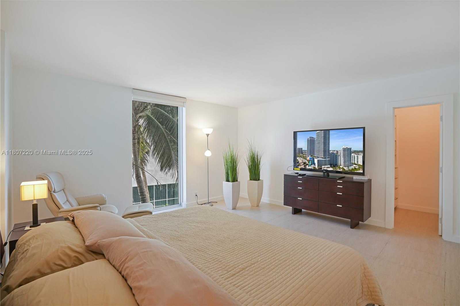 Small Image of 4001 SOUTH OCEAN DR #3P, Hollywood Number 18