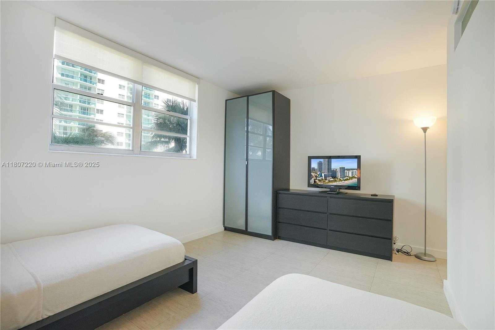 Small Image of 4001 SOUTH OCEAN DR #3P, Hollywood Number 28
