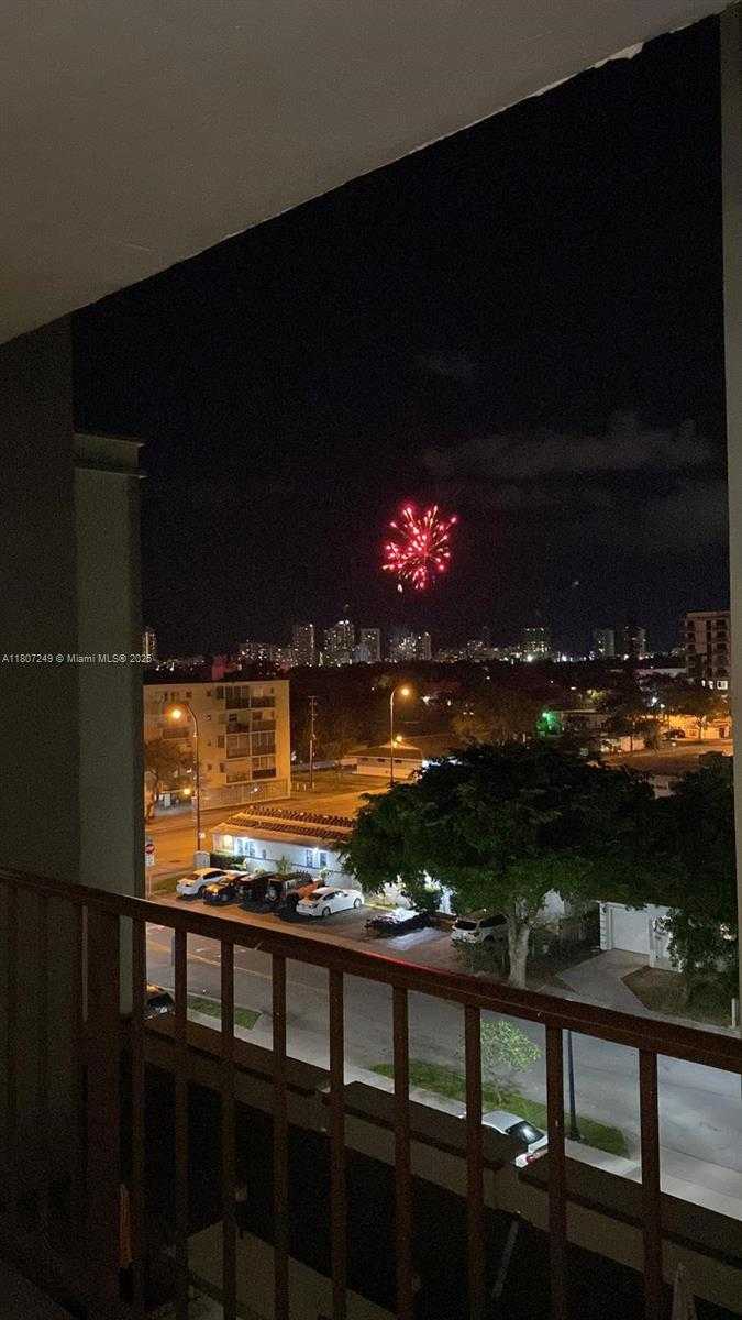 Small Image of 1811 JEFFERSON ST #607, Hollywood Number 6