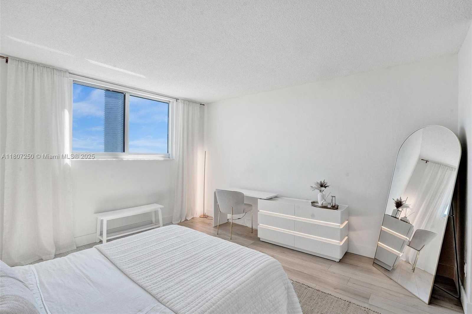 Small Image of 19380 COLLINS AVE #718, Sunny Isles Beach Number 21