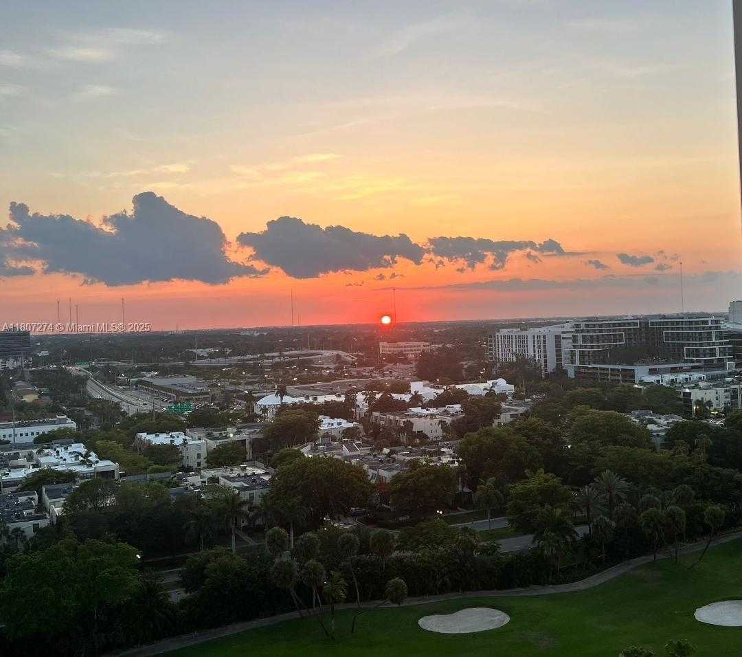 Small Image of 20335 #1801, Aventura Number 4