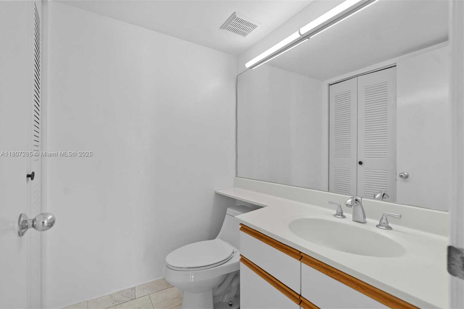 Small Image of 19195 NORTH EAST 36TH CT #1909, Aventura Number 17
