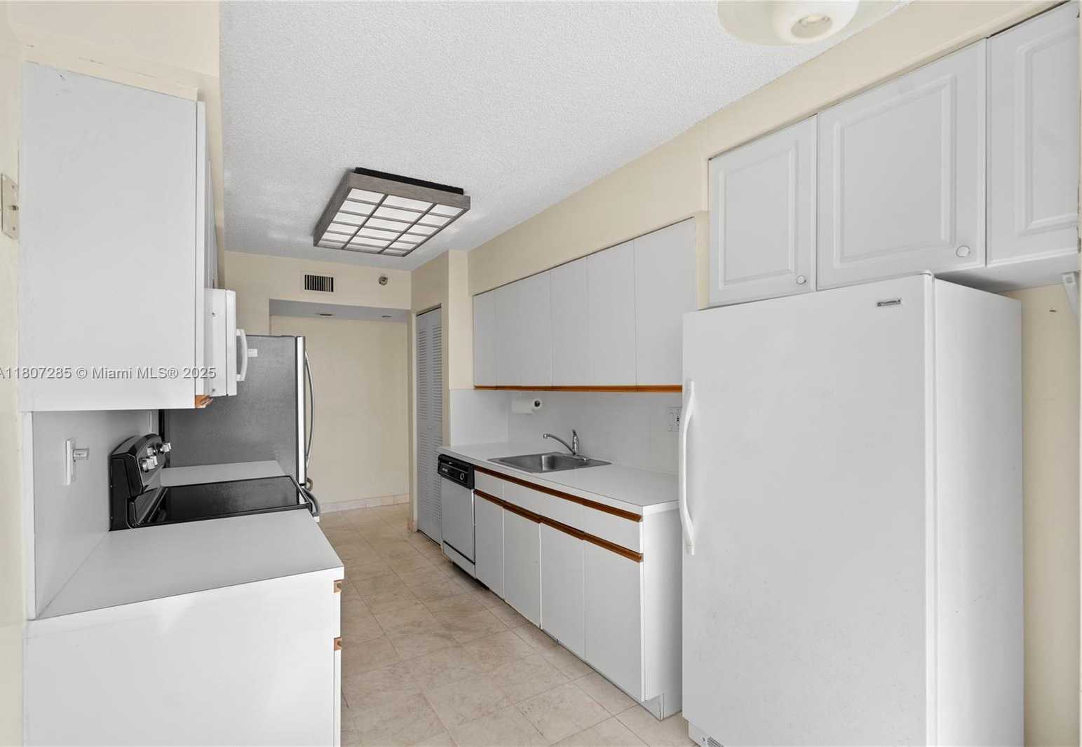 Small Image of 19195 NORTH EAST 36TH CT #1909, Aventura Number 8