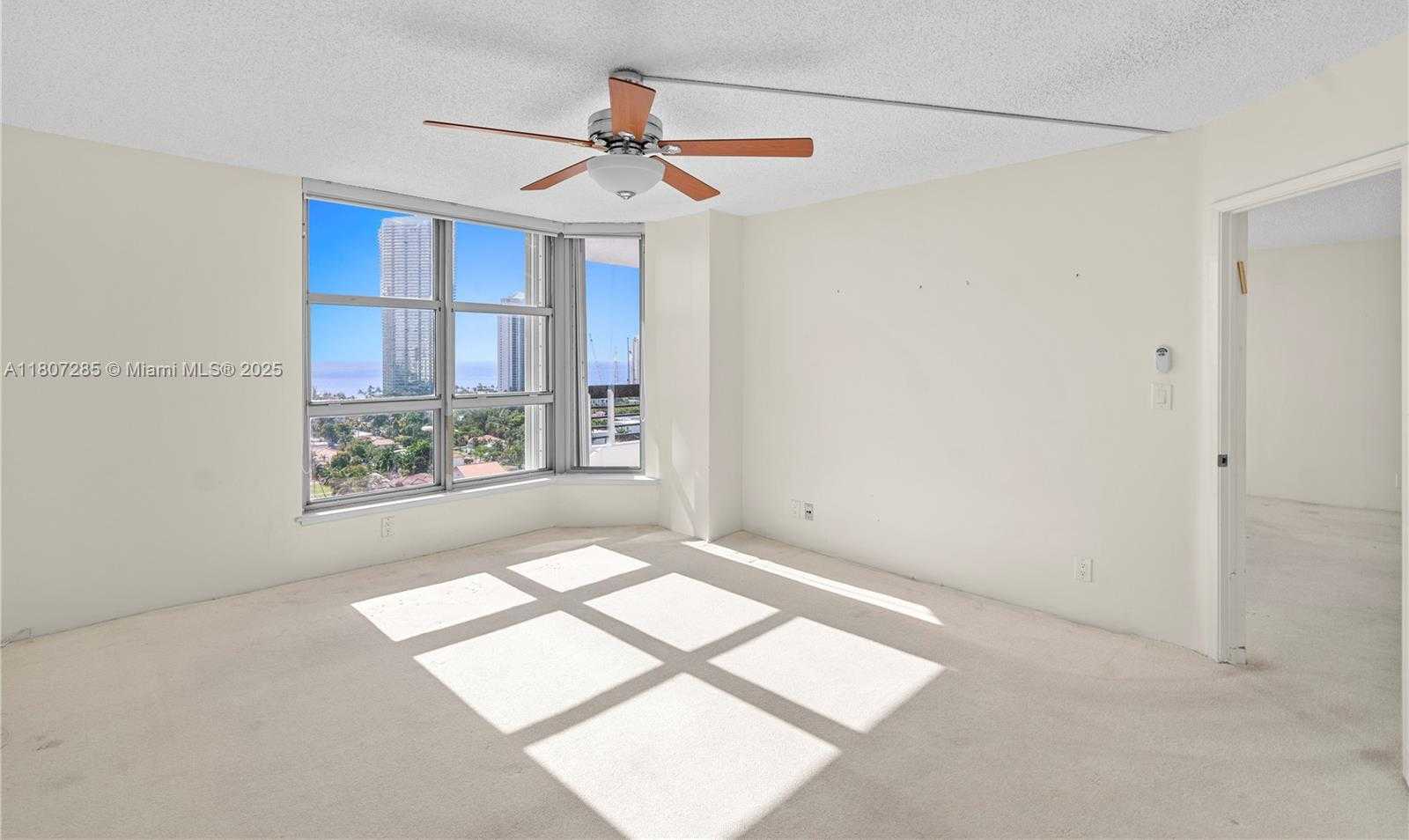 Small Image of 19195 NORTH EAST 36TH CT #1909, Aventura Number 9