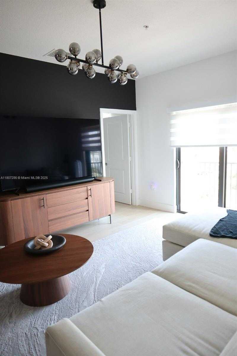 Small Image of 8201 NORTH WEST 41ST ST #D-402, Doral Number 14