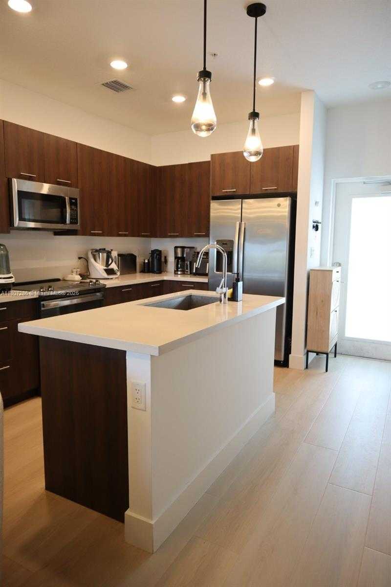 Small Image of 8201 NORTH WEST 41ST ST #D-402, Doral Number 2