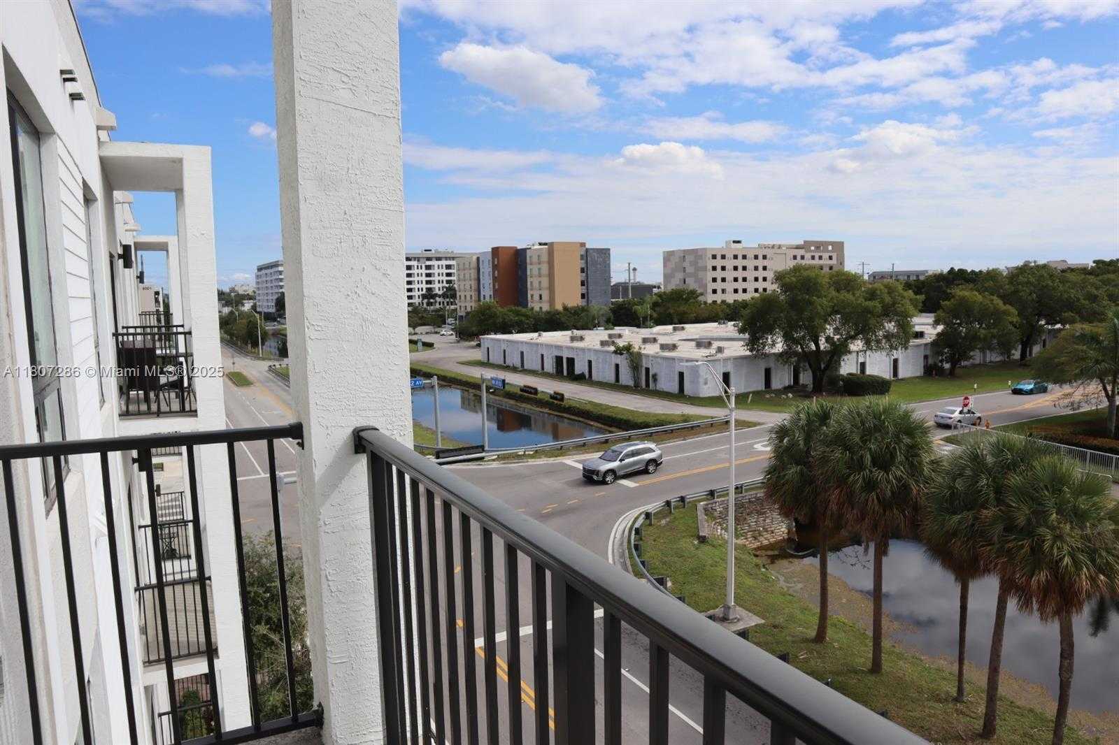 Small Image of 8201 NORTH WEST 41ST ST #D-402, Doral Number 32