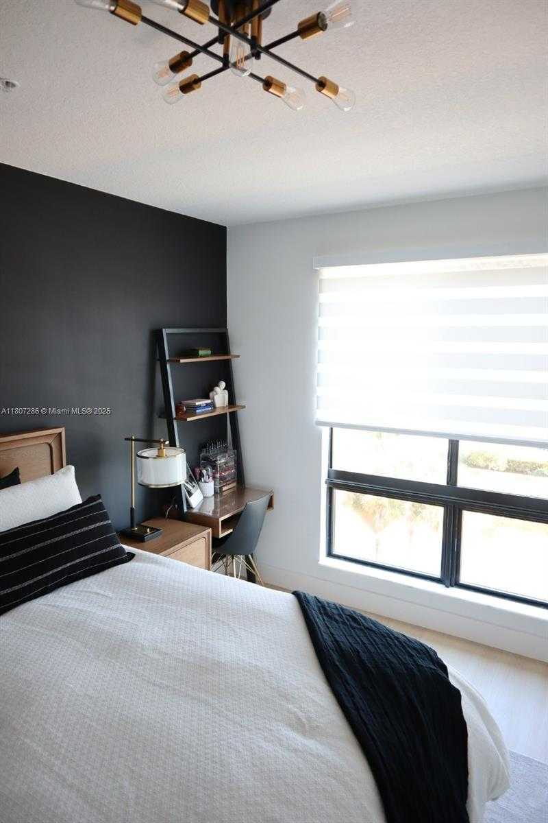 Small Image of 8201 NORTH WEST 41ST ST #D-402, Doral Number 6