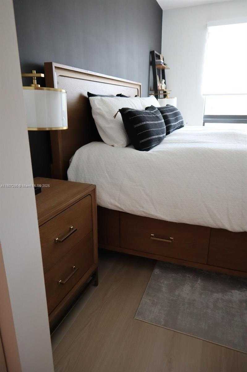 Small Image of 8201 NORTH WEST 41ST ST #D-402, Doral Number 7