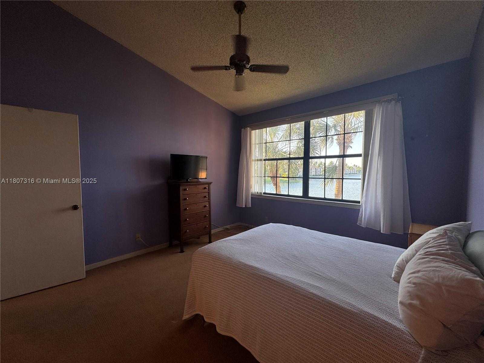 Small Image of 15569 NORTH MIAMI LAKEWAY N #204, Miami Lakes Number 11