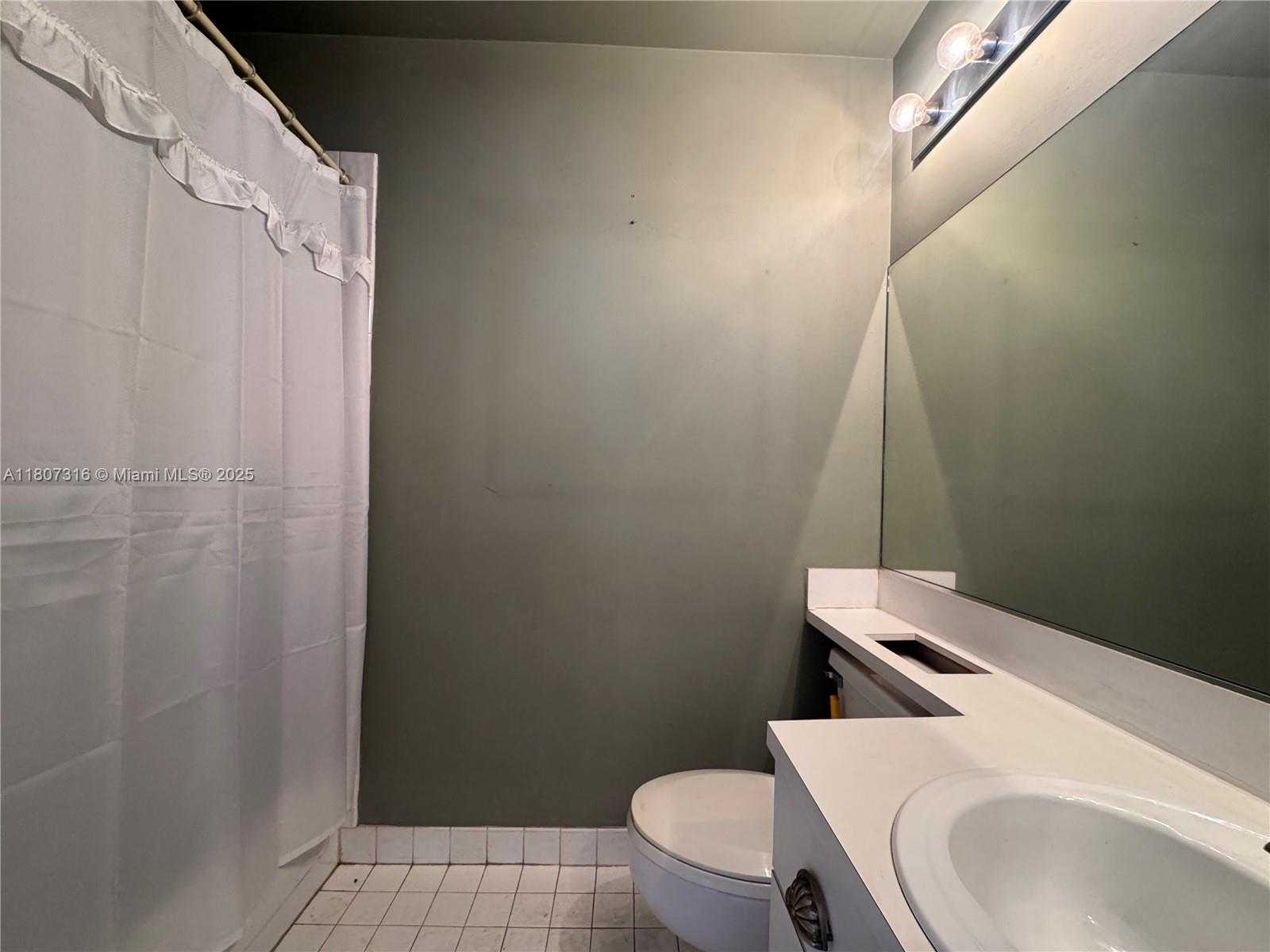 Small Image of 15569 NORTH MIAMI LAKEWAY N #204, Miami Lakes Number 16
