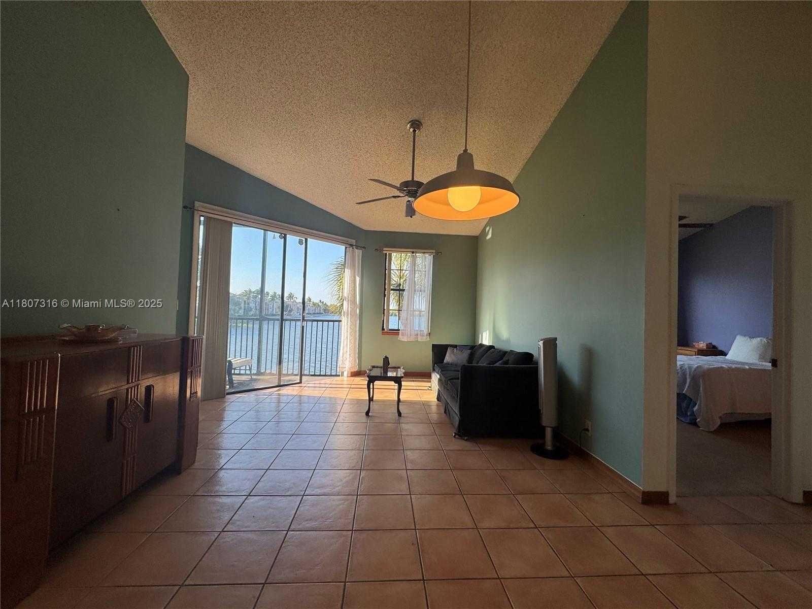 Small Image of 15569 NORTH MIAMI LAKEWAY N #204, Miami Lakes Number 17