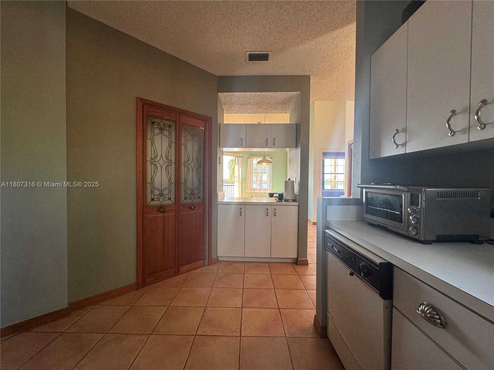 Small Image of 15569 NORTH MIAMI LAKEWAY N #204, Miami Lakes Number 7