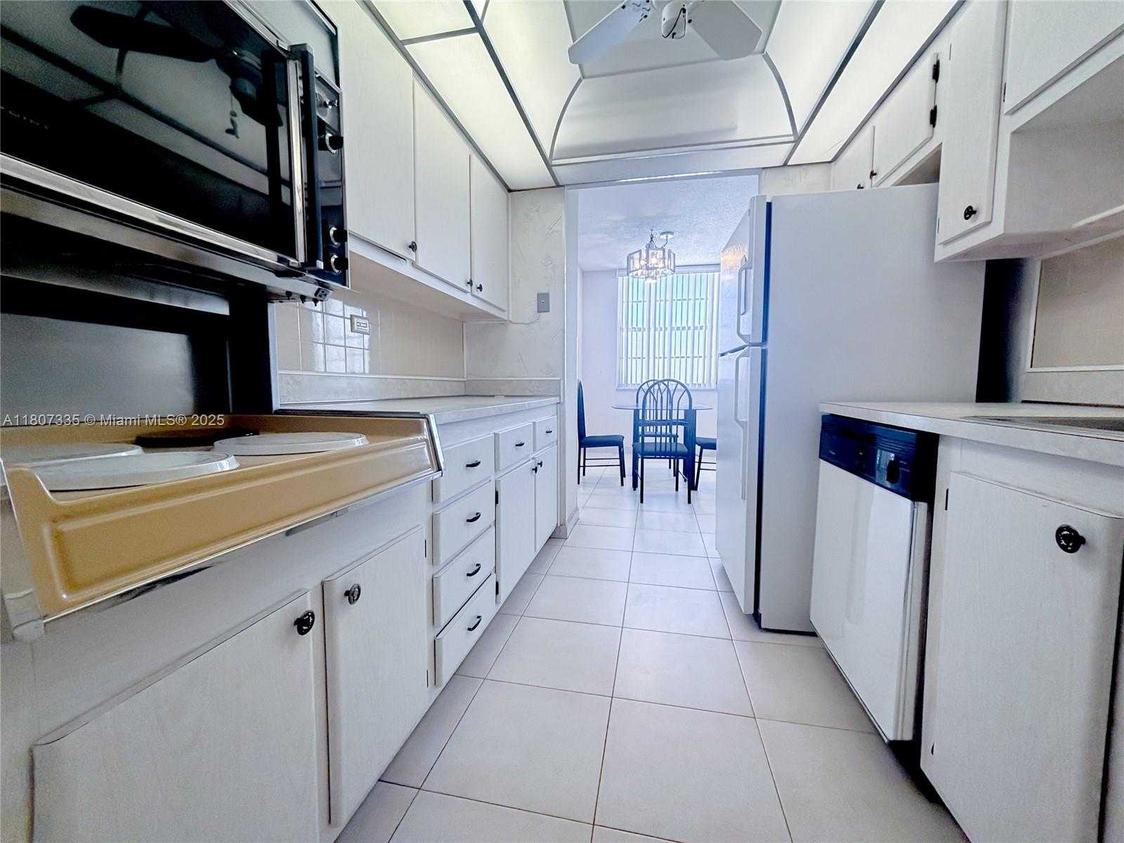 Small Image of 250 174TH ST #601, Sunny Isles Beach Number 15