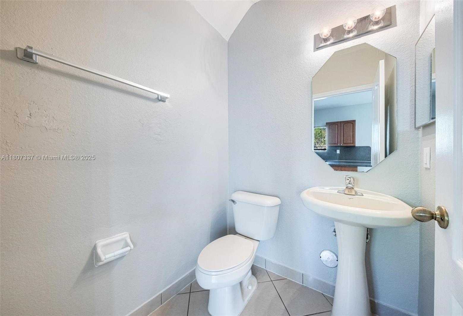 Small Image of 21485 SOUTH WEST 85TH PATH, Cutler Bay Number 15