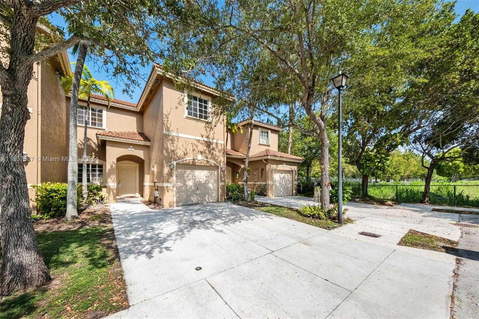 Small Image of 21485 SOUTH WEST 85TH PATH, Cutler Bay Number 2