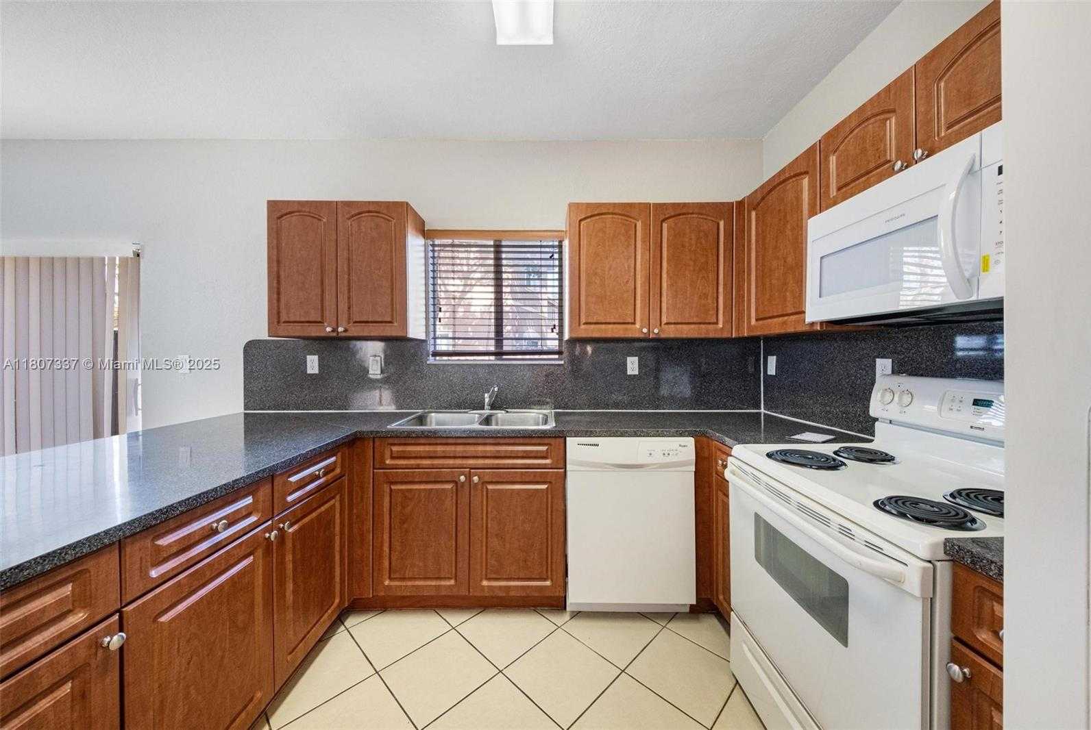 Small Image of 21485 SOUTH WEST 85TH PATH, Cutler Bay Number 5