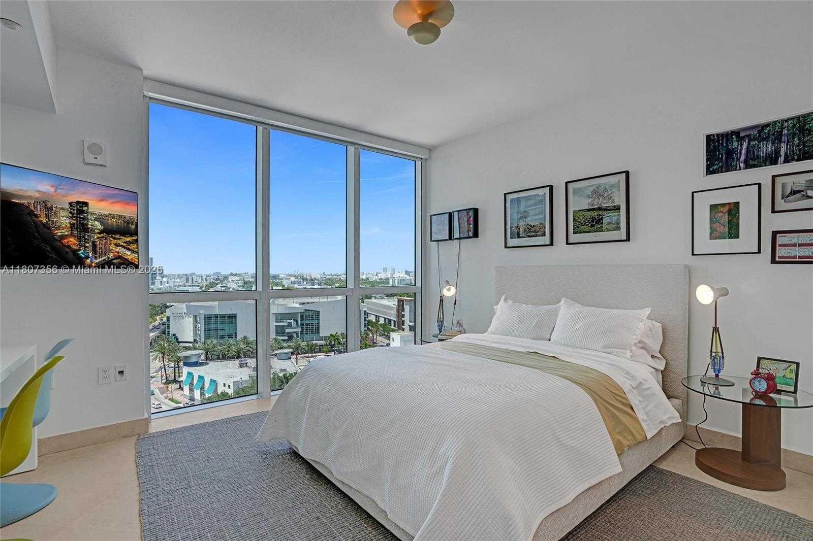 Small Image of 400 ALTON RD #1409, Miami Beach Number 15