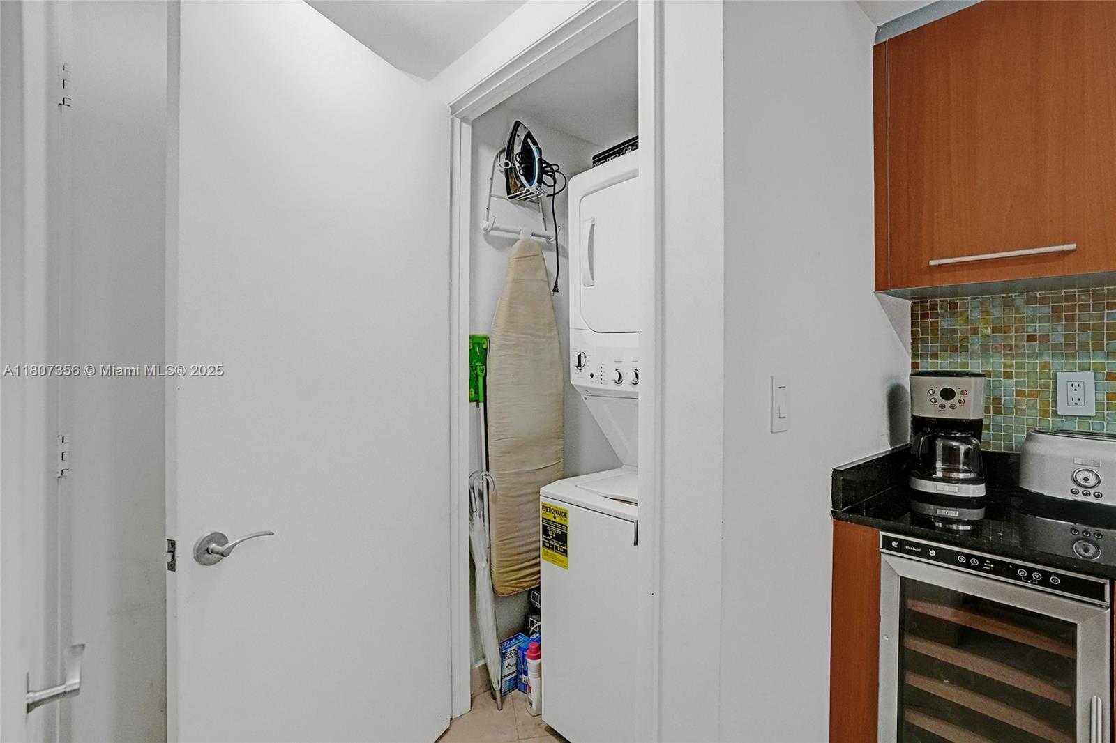 Small Image of 400 ALTON RD #1409, Miami Beach Number 26