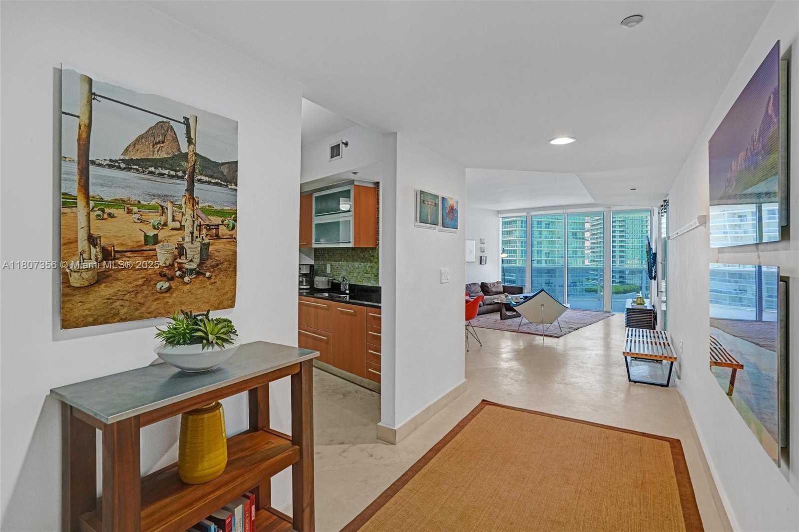 Small Image of 400 ALTON RD #1409, Miami Beach Number 3