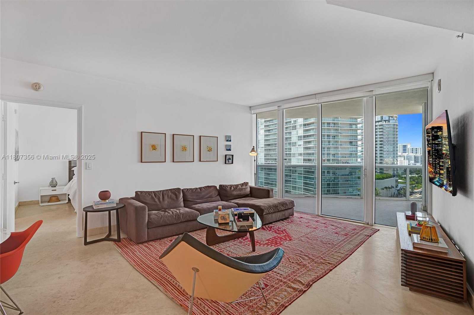 Small Image of 400 ALTON RD #1409, Miami Beach Number 6