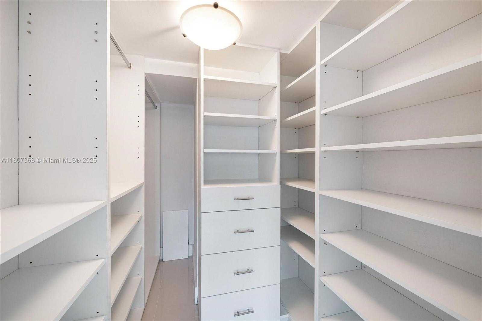 Small Image of 540 BRICKELL KEY DR #1817, Miami Number 14