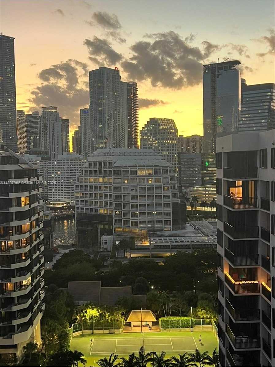 Small Image of 540 BRICKELL KEY DR #1817, Miami Number 21