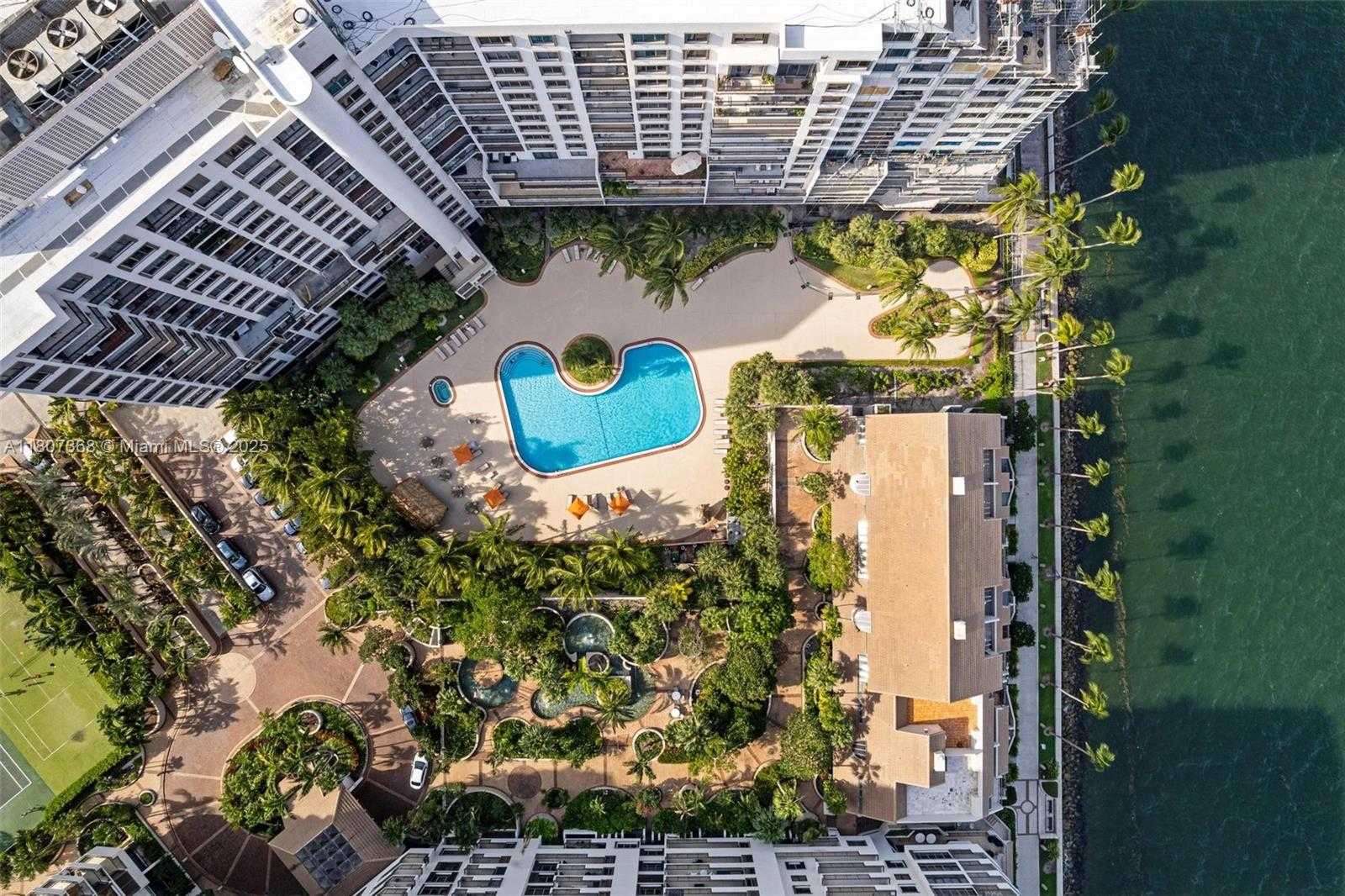 Small Image of 540 BRICKELL KEY DR #1817, Miami Number 27