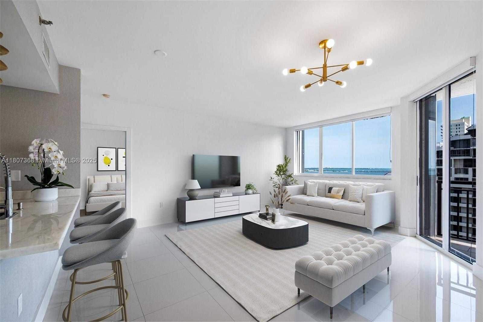 Small Image of 540 BRICKELL KEY DR #1817, Miami Number 4