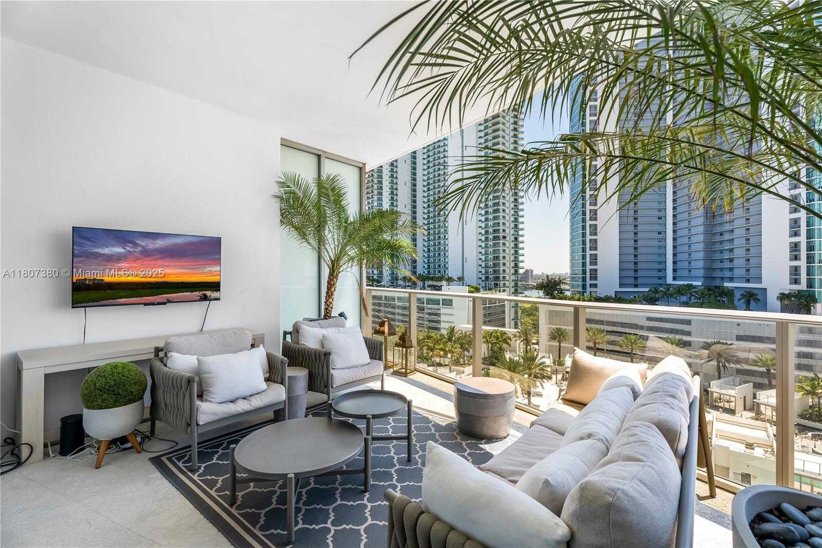 Small Image of 851 NORTH EAST 1ST AVE #1409, Miami Number 5