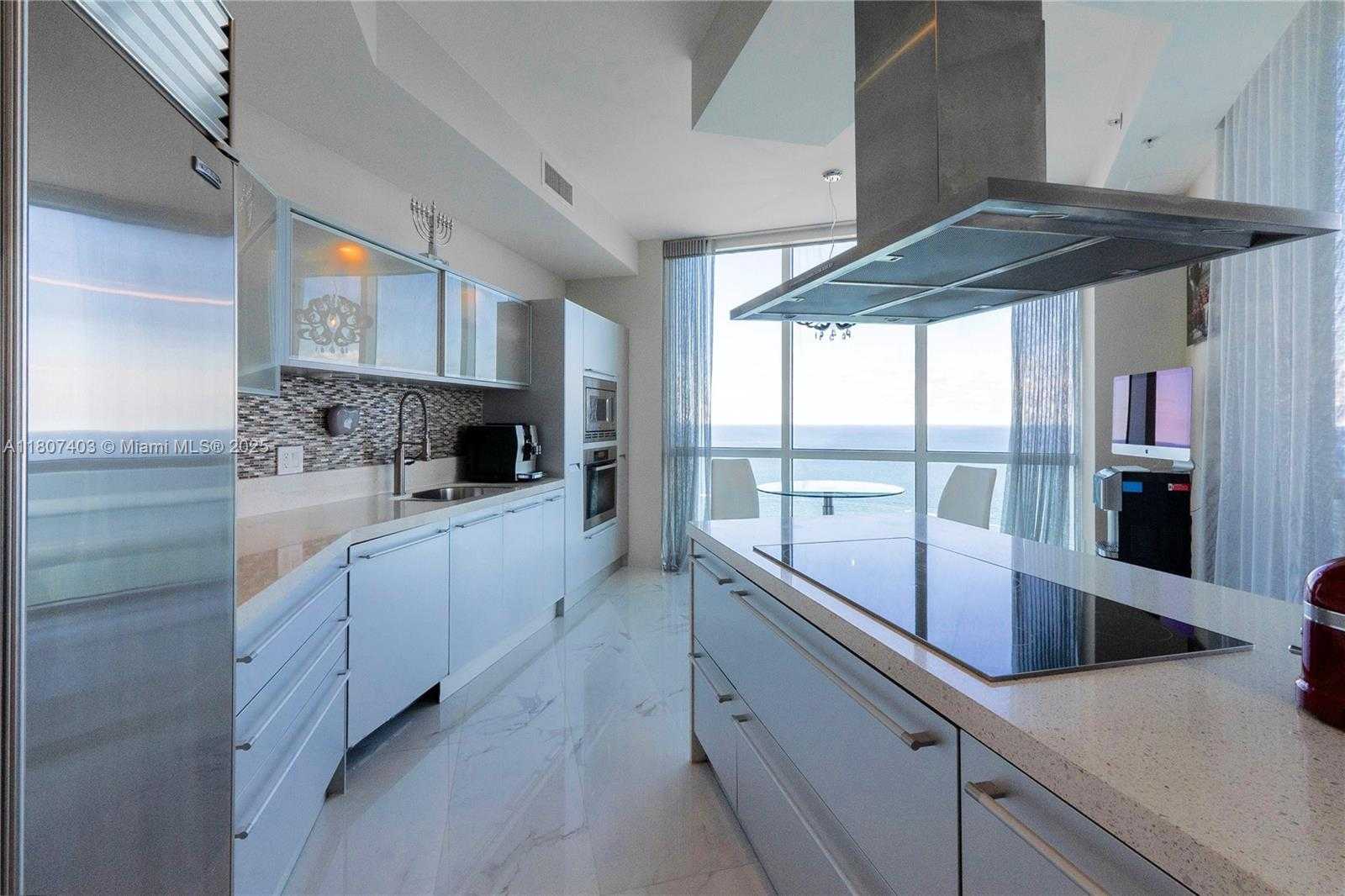 Small Image of 18201 COLLINS AVE #3909, Sunny Isles Beach Number 10