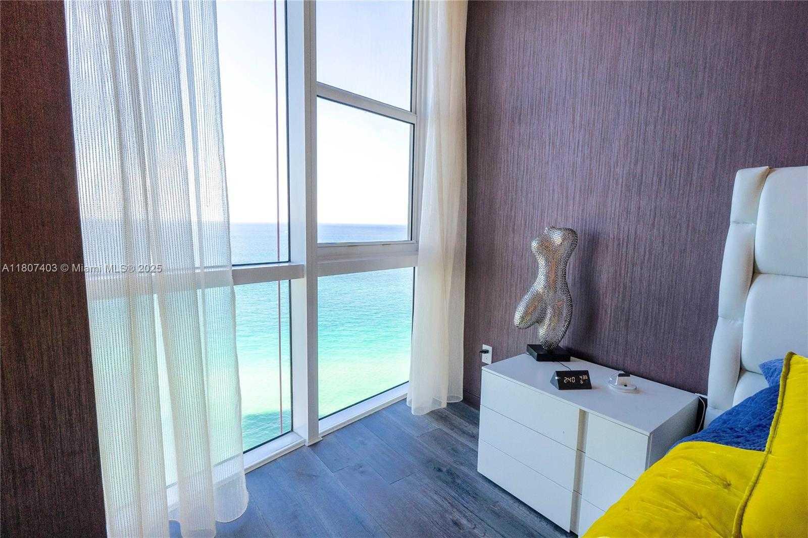 Small Image of 18201 COLLINS AVE #3909, Sunny Isles Beach Number 24