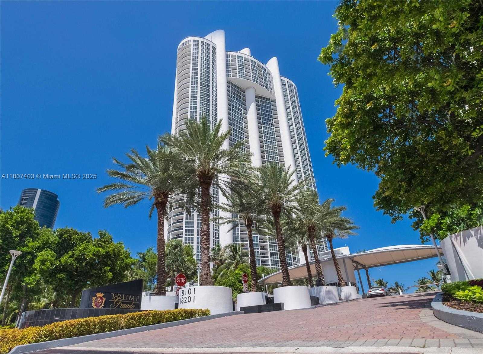 Small Image of 18201 COLLINS AVE #3909, Sunny Isles Beach Number 3